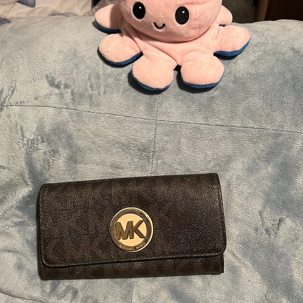 Dark brown Michael Kors wallet